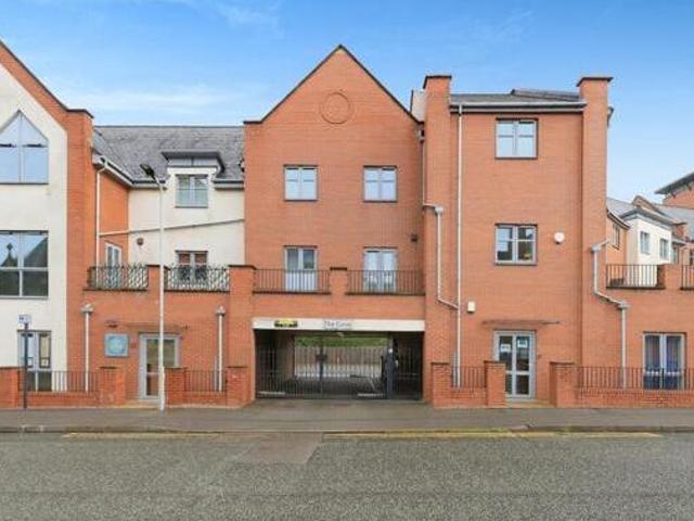 House for sale in Goldthorn Hill, West Midlands