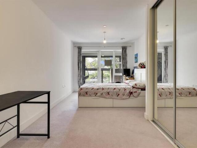 Flat for sale in Arbury, Cambridgeshire