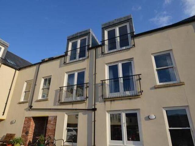 House for sale in Alnwick, Northumberland