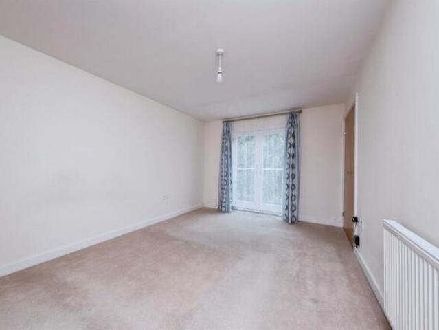 Flat for sale in Bridgefield, Kent
