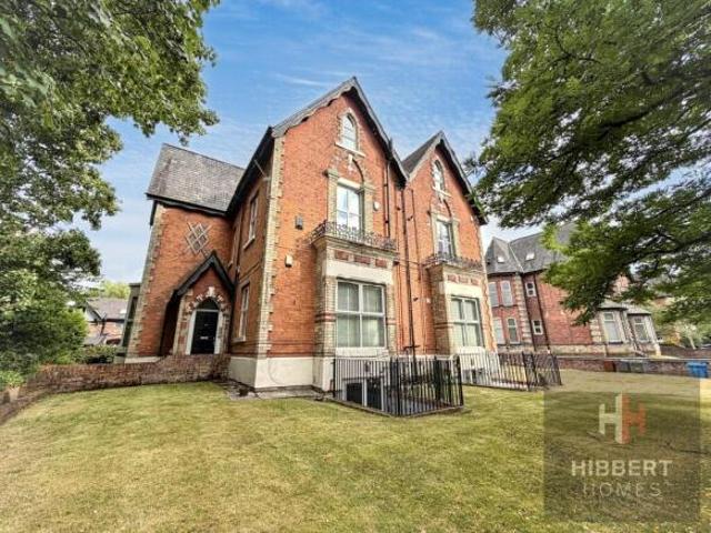 Flat for sale in Georgia, Greater Manchester
