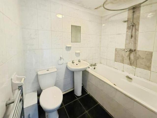 Flat for sale in Bitterne Manor, City Of Southampton