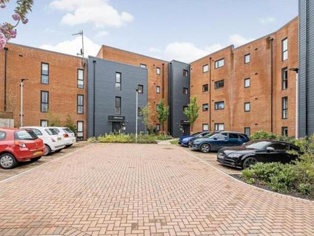 House for sale in Feckenham, City Of Bristol