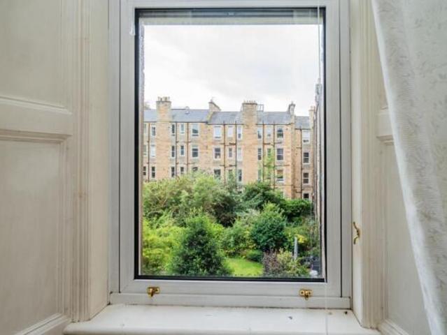 Flat for sale in Stockbridge, Scotland