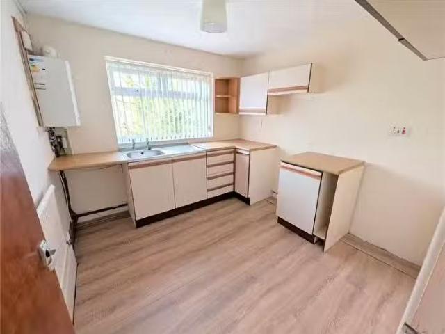 House for sale in Pontardawe, Clydach