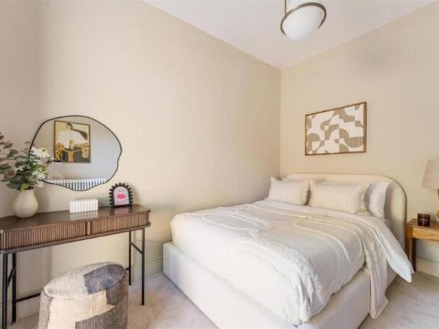 Flat for sale in Walthamstow, Greater London