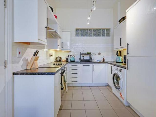 Flat for sale in Dollis Hill, Greater London