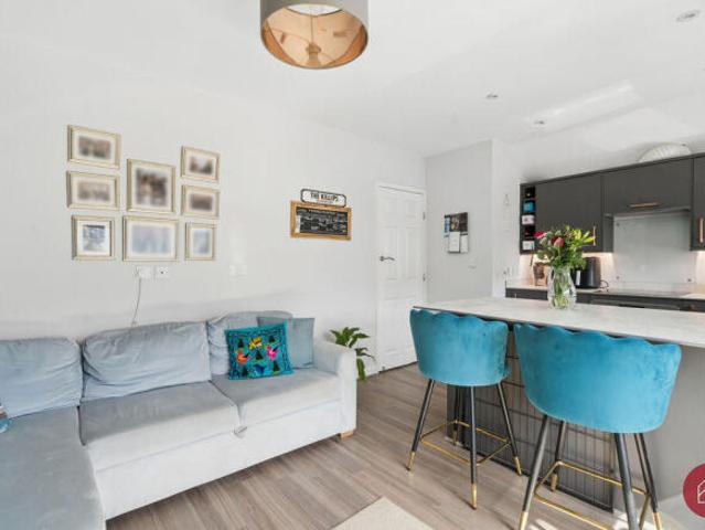 Flat for sale in New Marston, The Slade