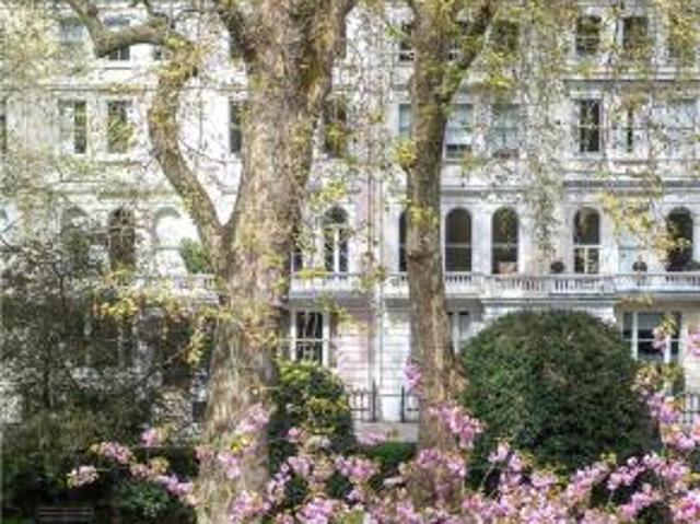 Flat for sale in Cat Hill