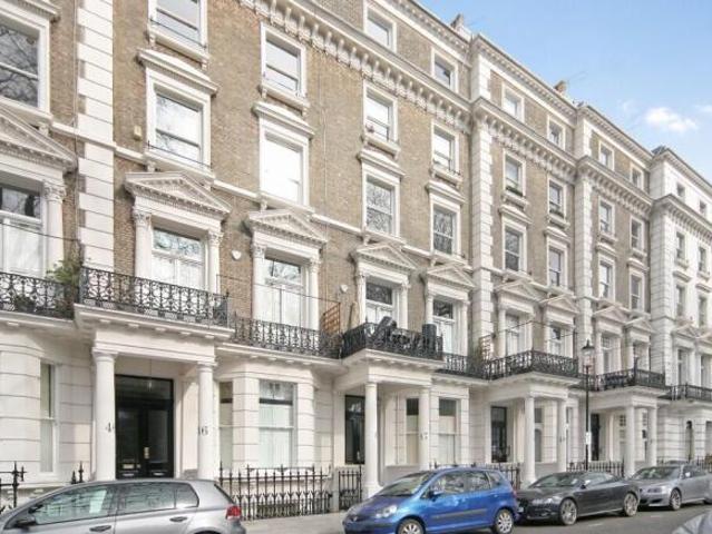 Flat for sale in Cat Hill