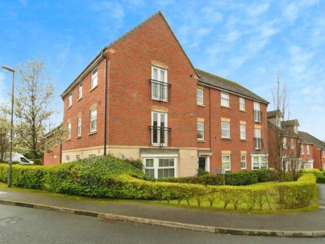 Flat for sale in Calderstones