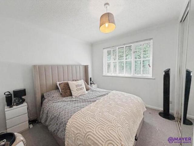 Flat for sale in Mount Wise