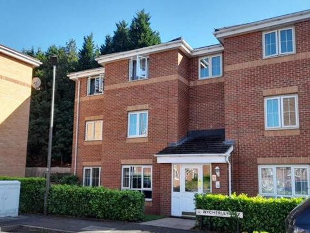 House for sale in Halesowen, West Midlands