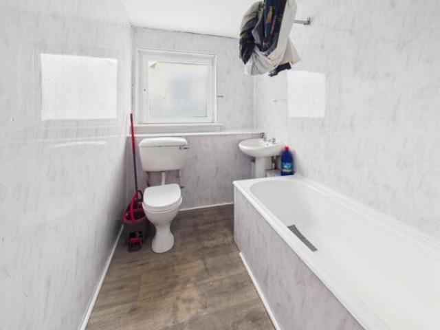 Flat for sale in Barrhead, Scotland