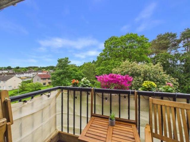 Flat for sale in Barassie, Scotland