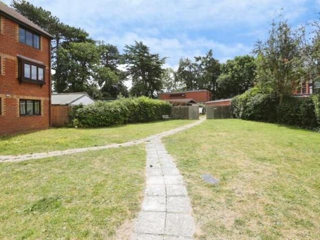 Flat for sale in Itchen, City Of Southampton