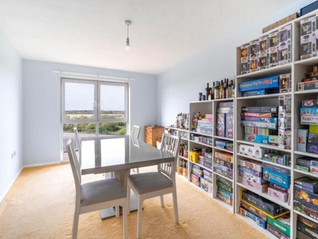 Flat for sale in Cambridge, Cambridgeshire and Peterborough