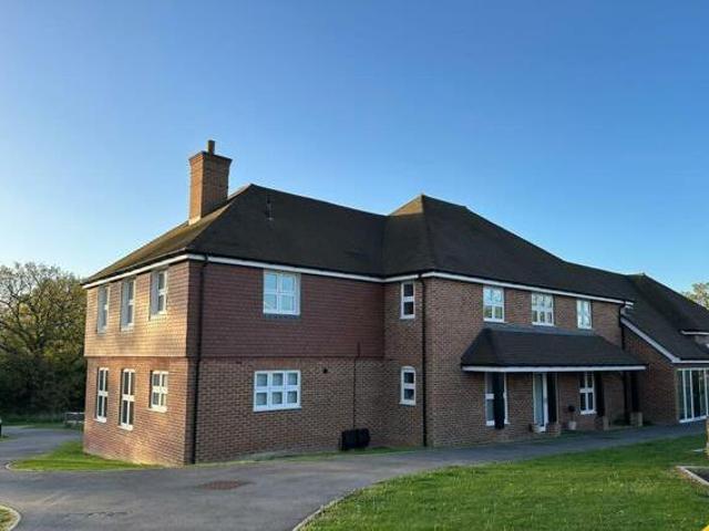 House for sale in Amlets Place, Waverley
