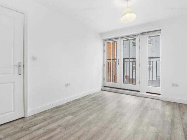 Flat for sale in St. Mildred's, The Bridge