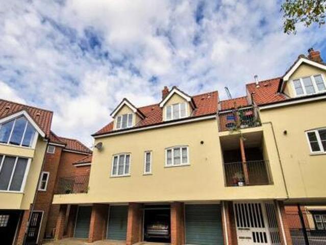 House for sale in East Bank, Norfolk