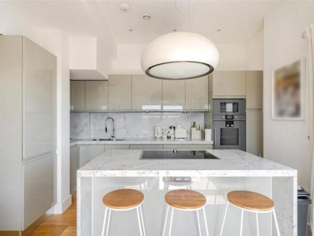 Flat for sale in London Borough of Bromley, Greater London