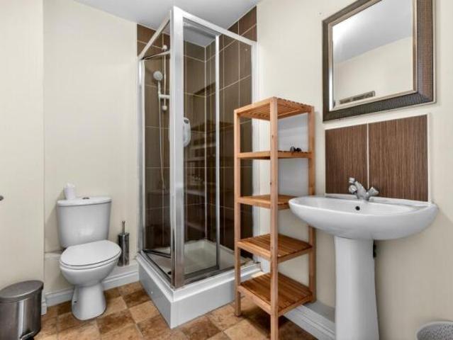 Flat for sale in Riddrie Knowes, Riddrie