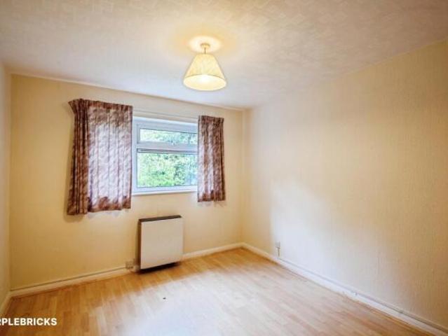 Flat for sale in Sheffield, South Yorkshire