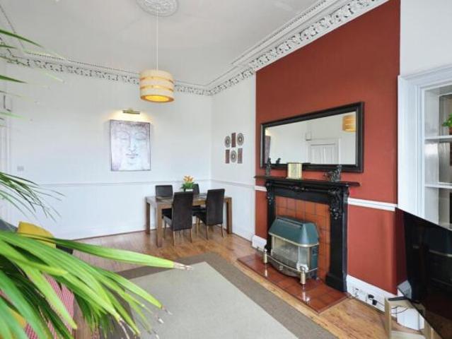 Flat for sale in Dalry, Scotland