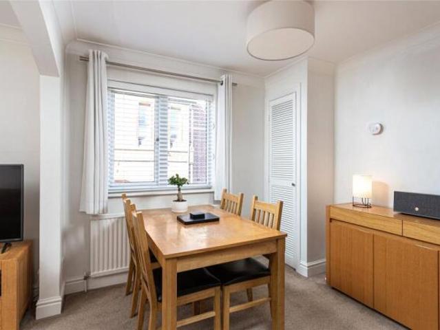 Flat for sale in Scarcroft, York