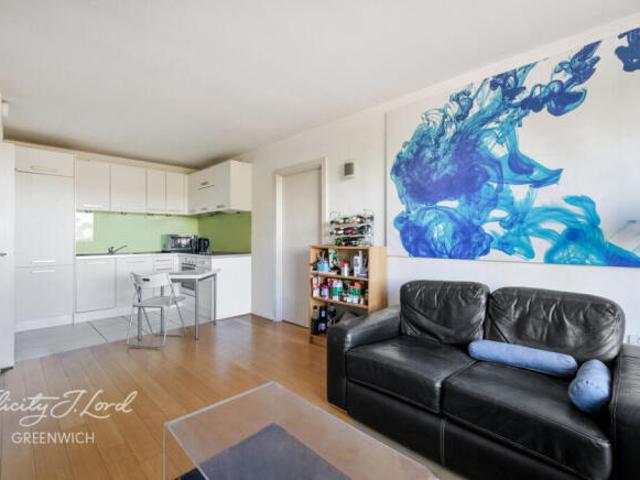 Flat for sale in Cat Hill