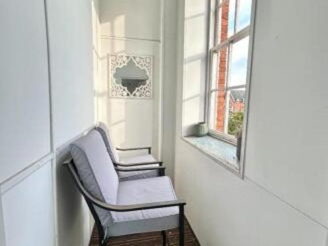 Flat for sale in West Didsbury, Manchester