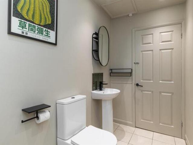 Flat for sale in Doncaster, South Yorkshire