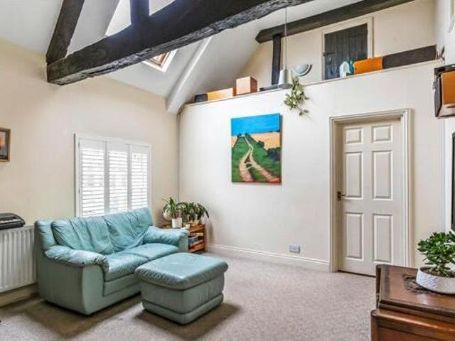 House for sale in Pachesham Park, Surrey