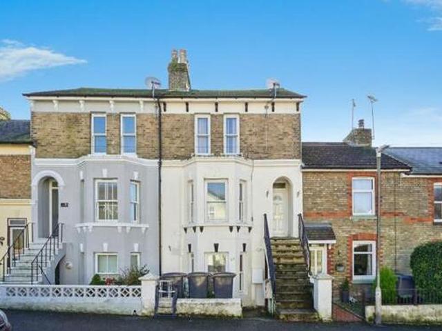 House for sale in River, Ash