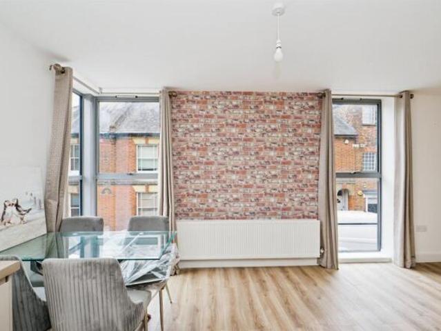 Flat for sale in Longport, The Bridge