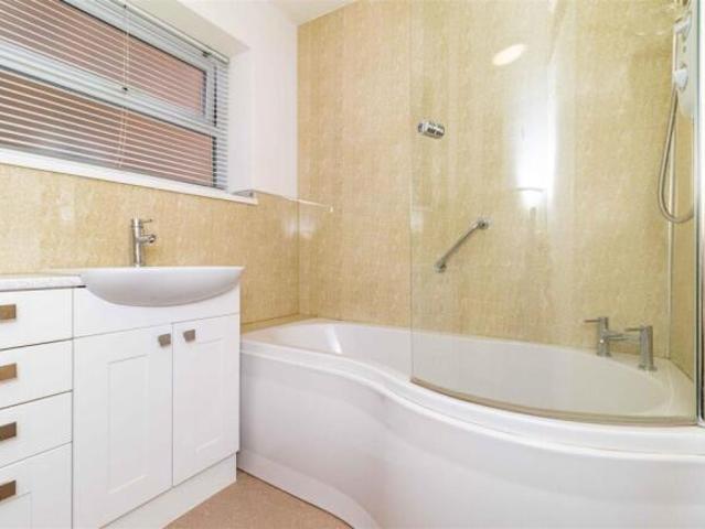 Flat for sale in West Worthing, Worthing