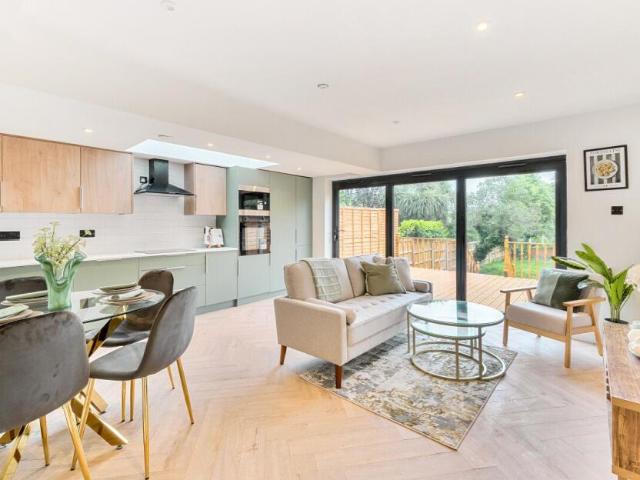 Flat for sale in New Cross
