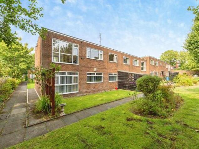 Flat for sale in Allerton, Calderstones