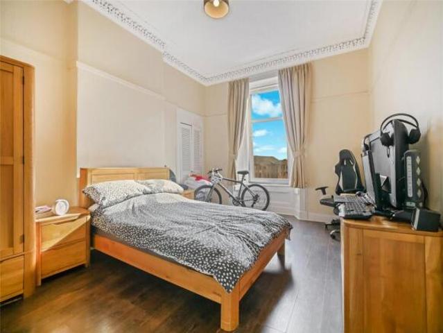 Flat for sale in Dennistoun, Scotland