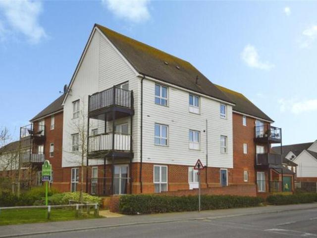 Flat for sale in Rochester, Kent