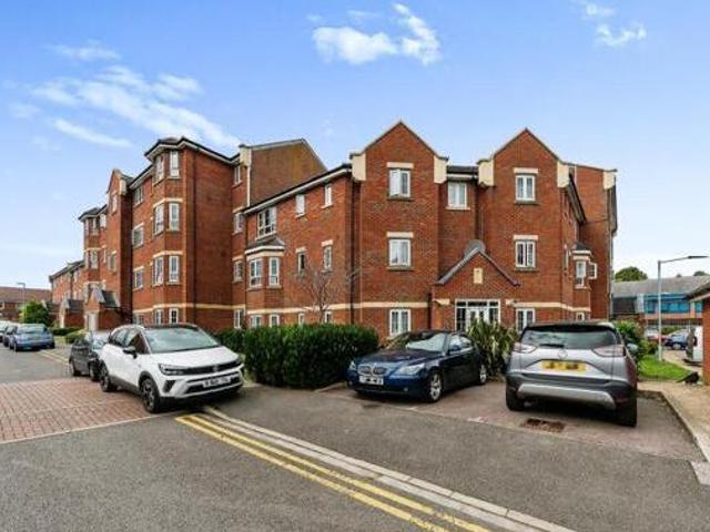 House for sale in Dunstable, Bedfordshire