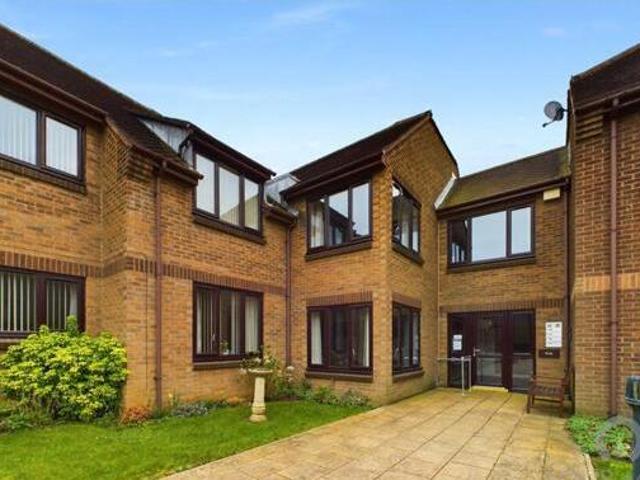 House for sale in Northampton, Northamptonshire