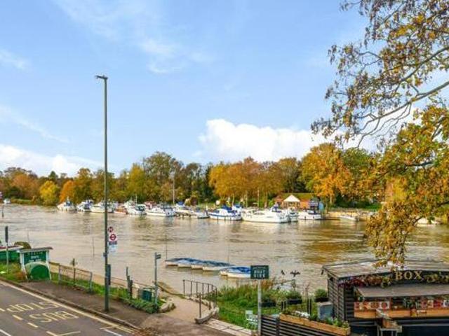House for sale in Blackhills, Surrey