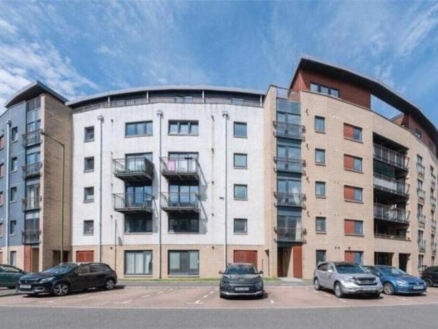 Property for sale in Pilton, Scotland
