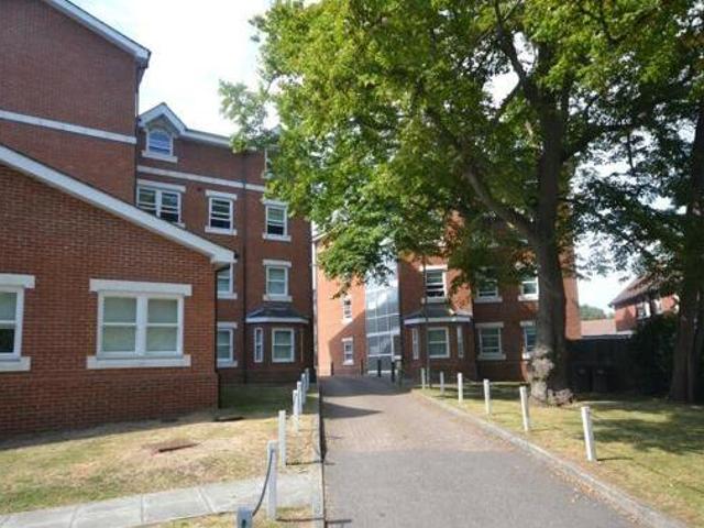 House for sale in Bridgemere, Eastbourne
