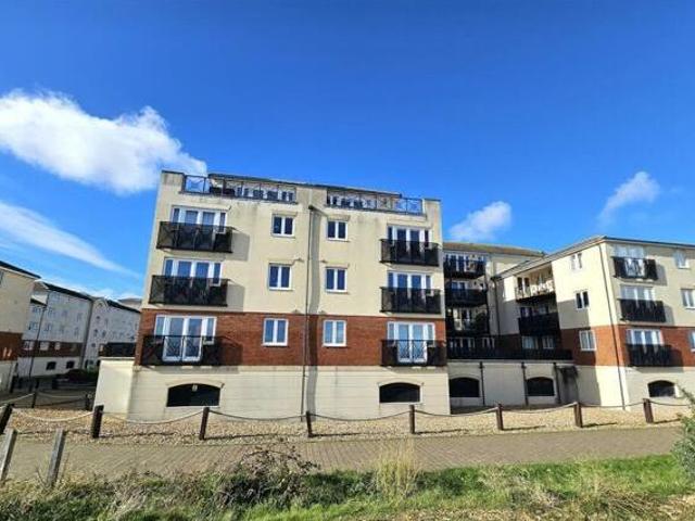 House for sale in Sovereign Harbour, Eastbourne
