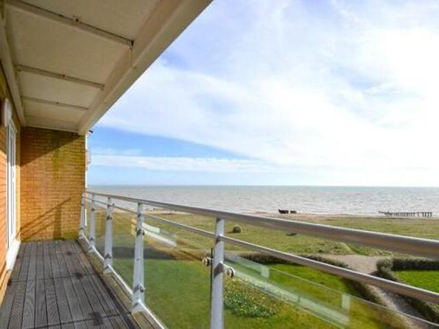 House for sale in Chatsworth Strand, Eastbourne