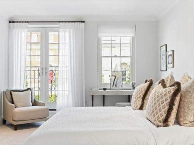 House for sale in Row Town, Surrey
