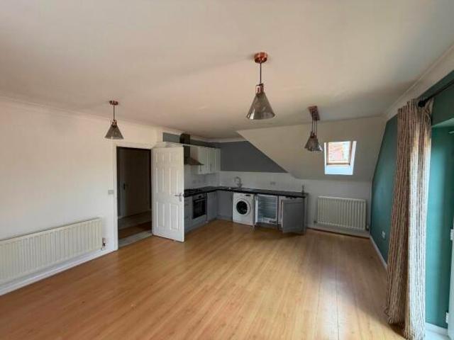 Apartment for sale in Brookend, Chelmsford