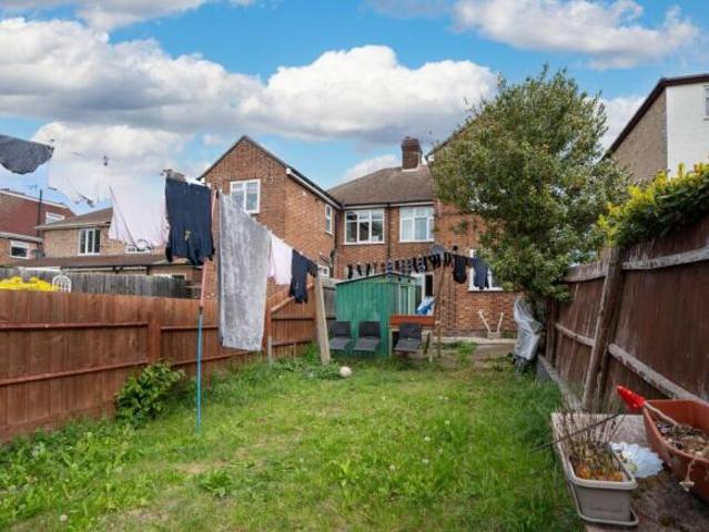 Flat for sale in Barnwell, Arbury